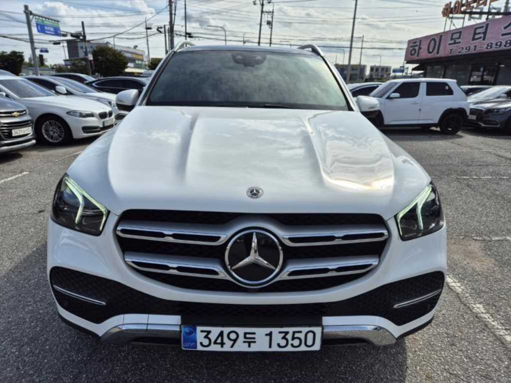 Mercedes-Benz GLE 300d 4Maetik