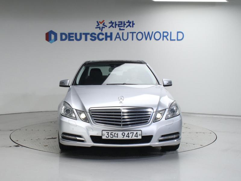 Mercedes-Benz E-Class E300 Elegance