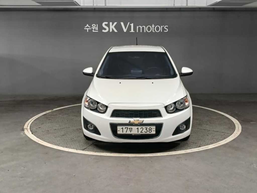Chevrolet Aveo 4 door 1.6 LT Choegogeuphyeong