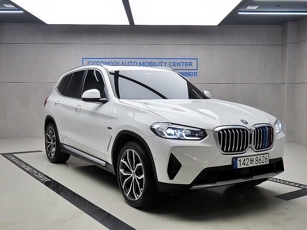 BMW X3 30e xDrive Line