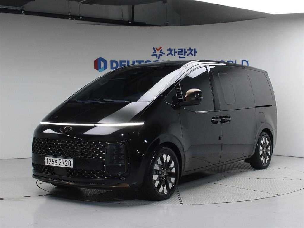 Hyundai Staria 2.2 Raunji 9 seats 4WD Inspiration