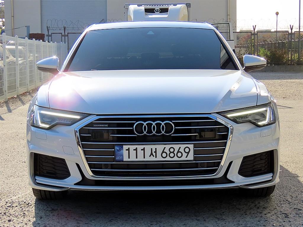 아우디 A6 45 TFSI Quattro Premium