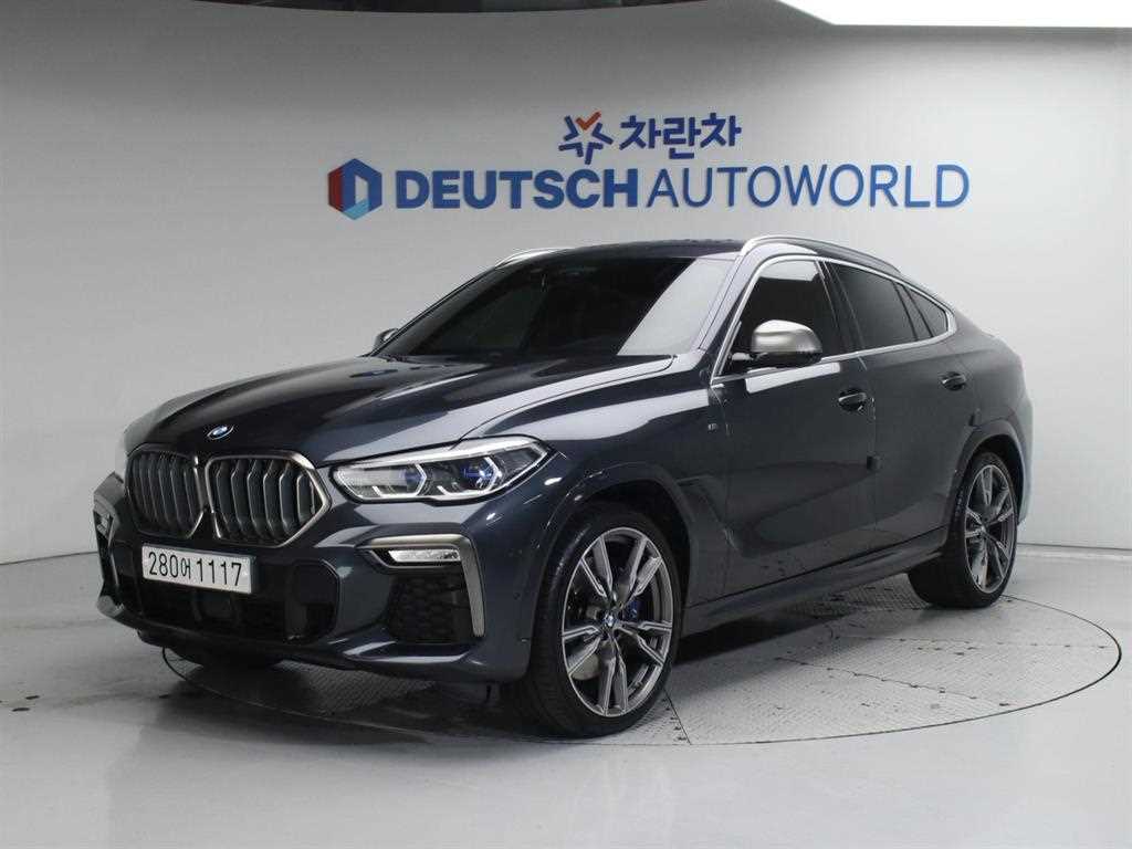 BMW X6 M50i xDrive