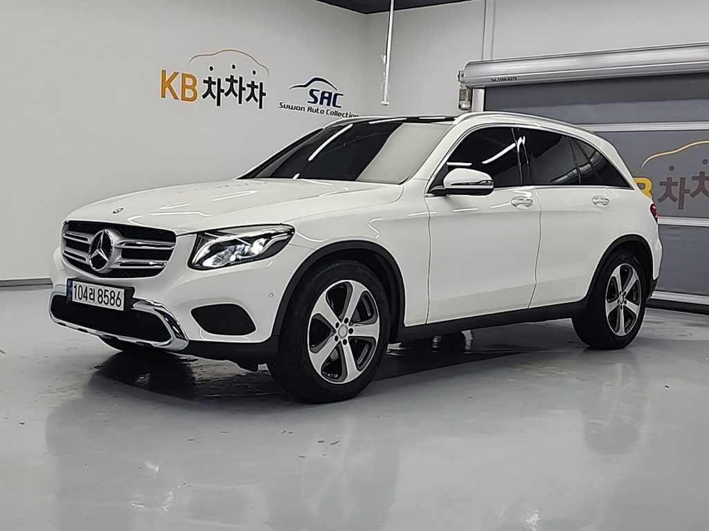 벤츠 GLC 220d 4Maetik Premium