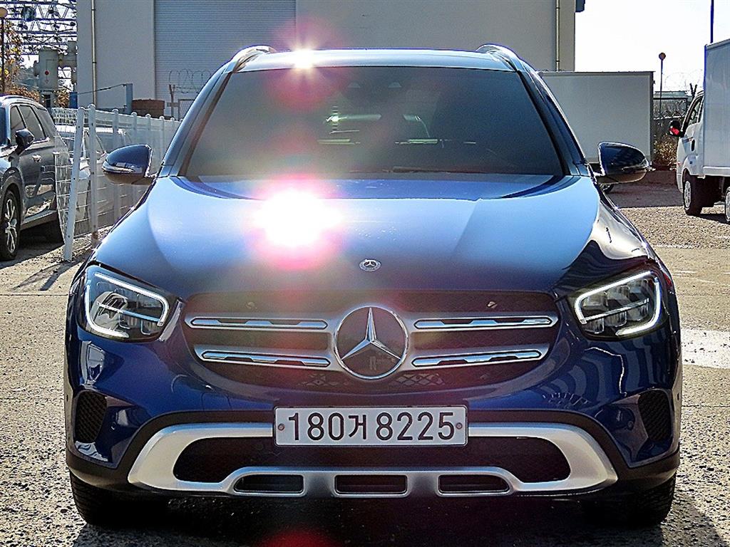 벤츠 GLC 300 4Maetik