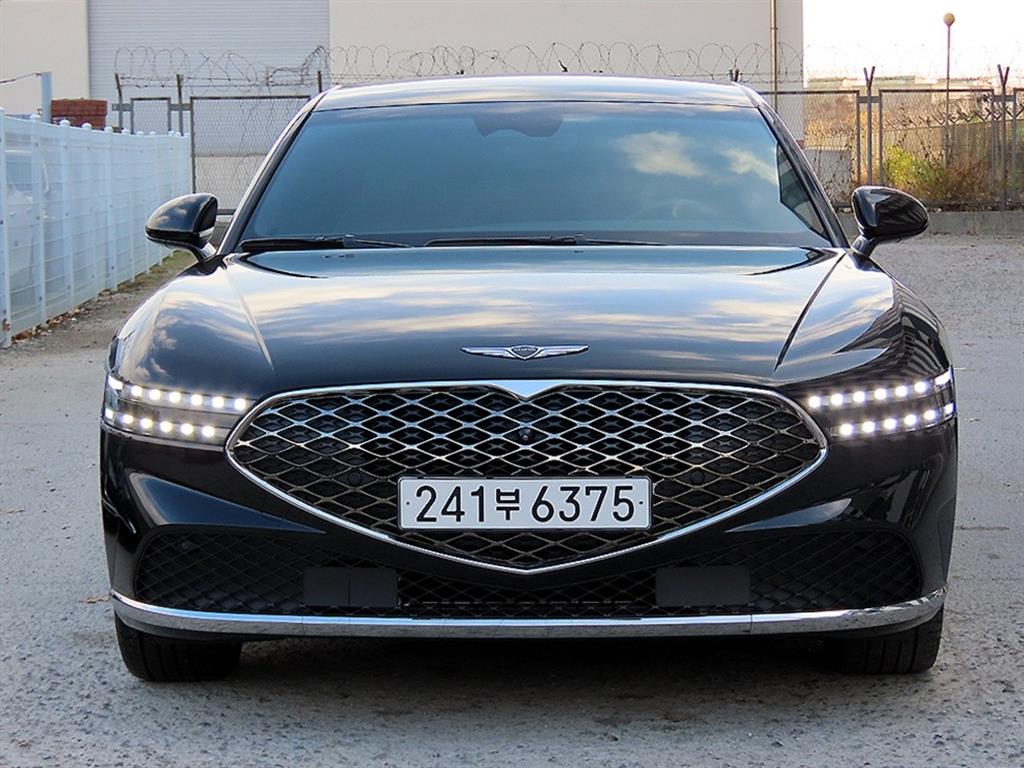 Genesis G90 3.5 Turbo AWD