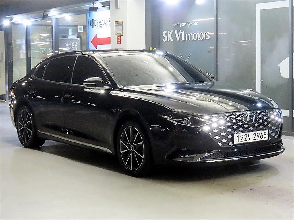 Hyundai Grandeur 2.5 Le Blanc