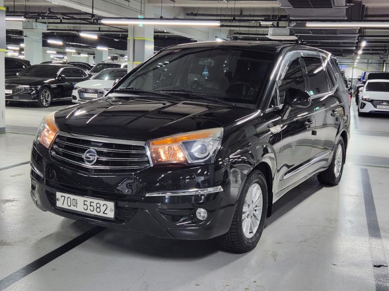 KG모빌리티(쌍용) Korando Turismo 2.0 2WD 11 seats LT