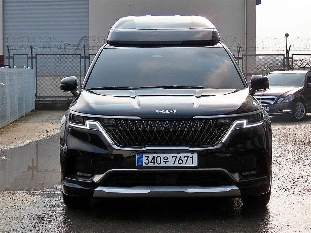 Kia Carnival Hairimujin 9 seats Signature