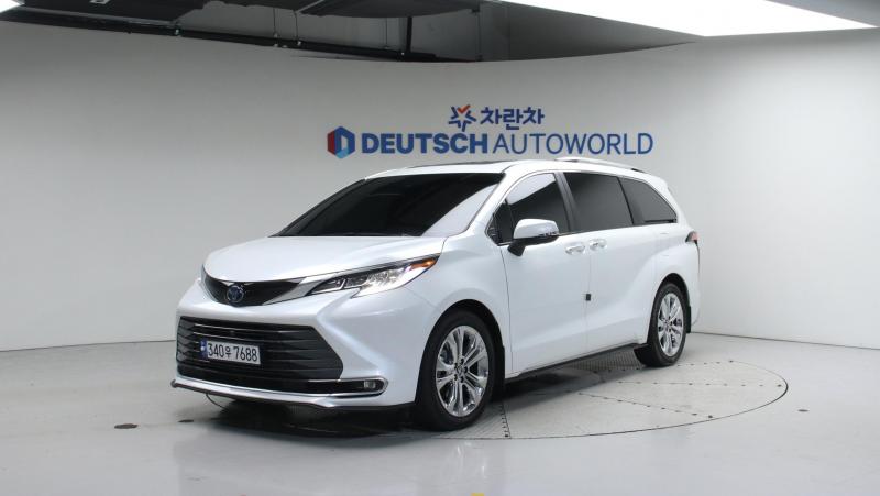 Toyota Sienna 2.5 2WD Hybrid