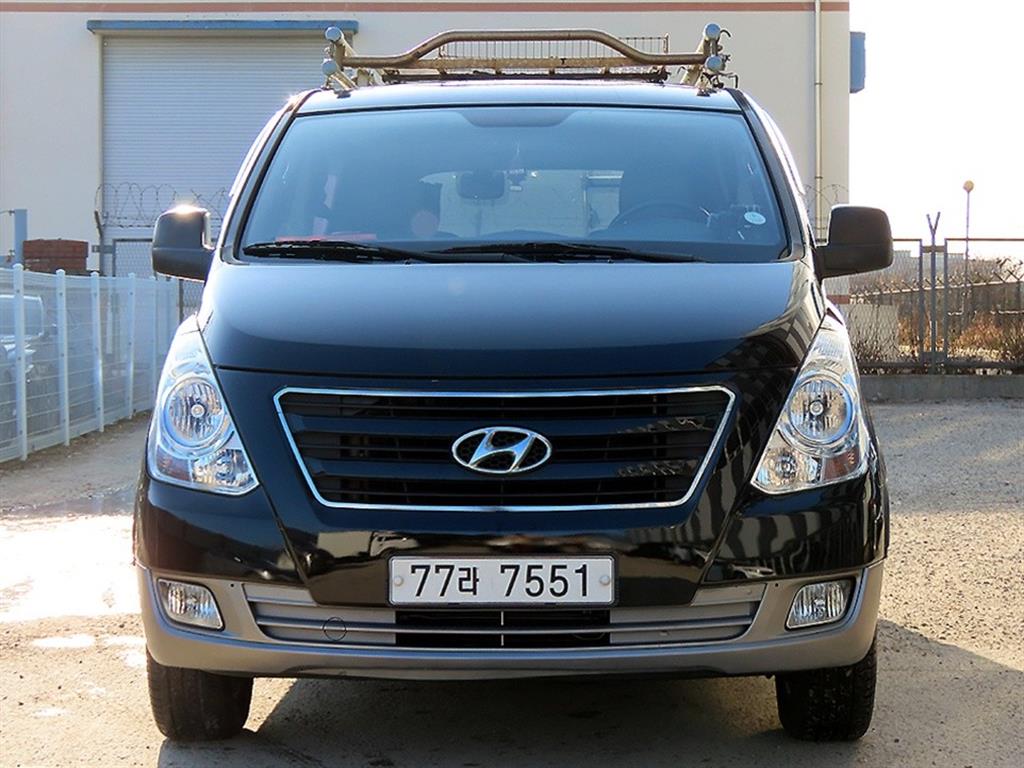Hyundai Grand Starex Kaempingka 4WD