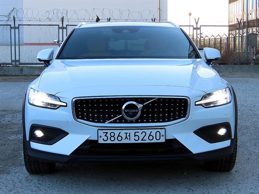 Volvo V60 Keuroseukeonteuri 2.0 T5 AWD Pro