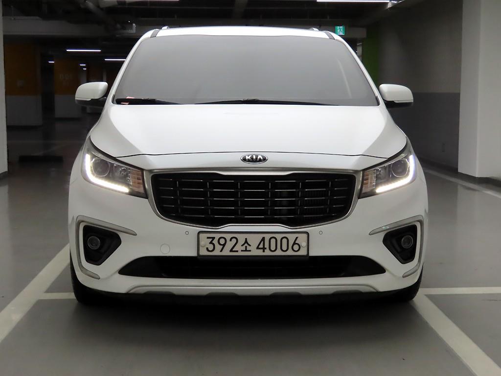 기아 카니발 9 seats Luxury
