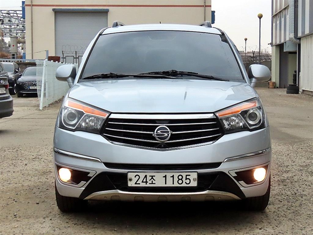 KG모빌리티(쌍용) Korando Turismo 2.2 4WD 9 seats RX Plus
