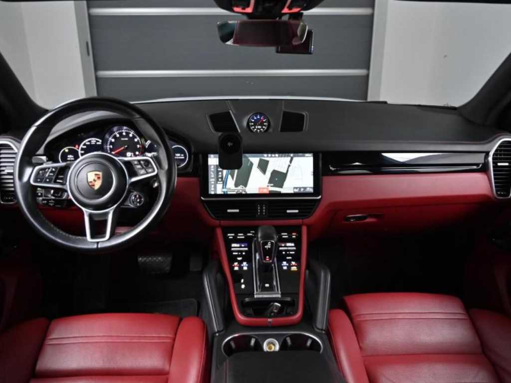 Porsche Cayenne 3.0 V6