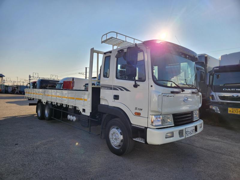 현대 Mega Truck 5t Long Body Plus