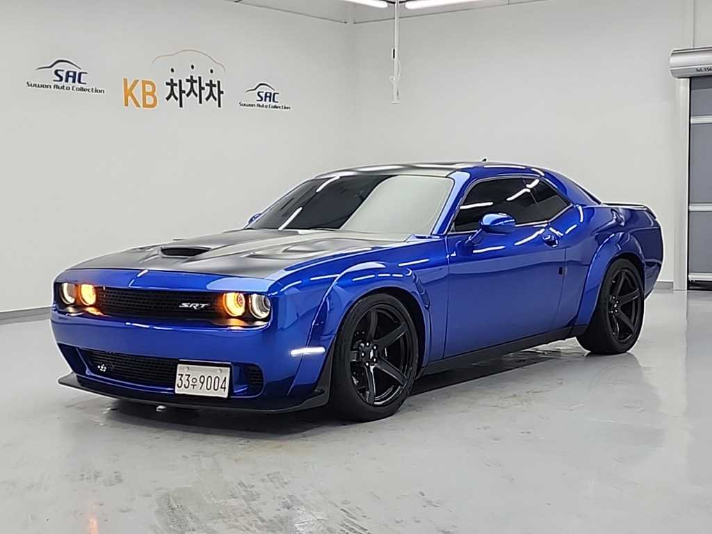 Dodge Chaelrinjeo Chaelrinjeo 6.4L V8 SRT 392