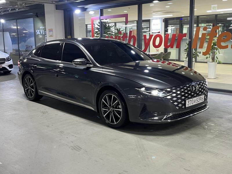 Hyundai Grandeur 2.5 Le Blanc