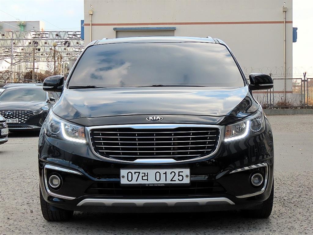 기아 카니발 9 seats Luxury