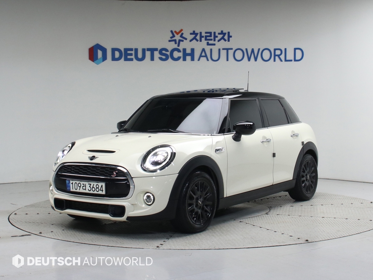 MINI Cooper 5 door 2.0 S