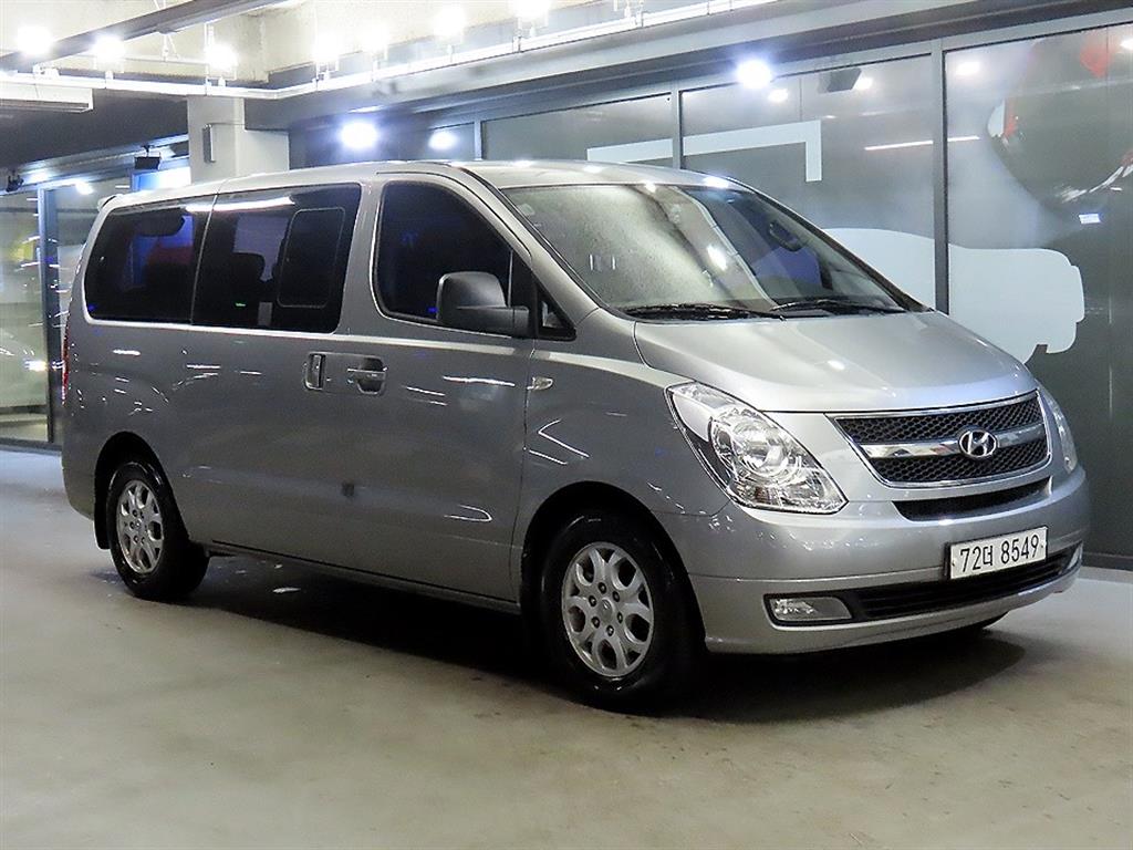 Hyundai Grand Starex 11 seats CVX Premium