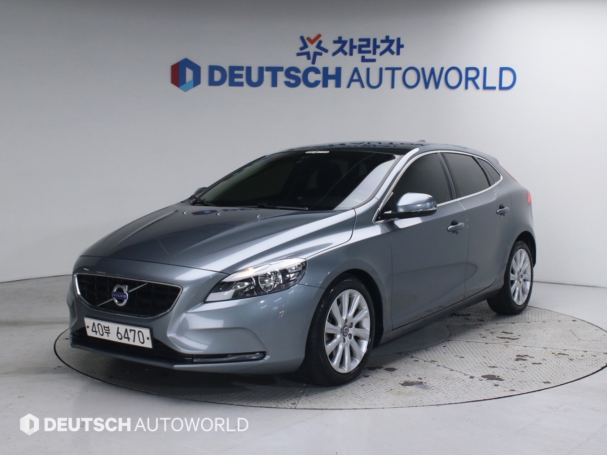 Volvo V40 D2