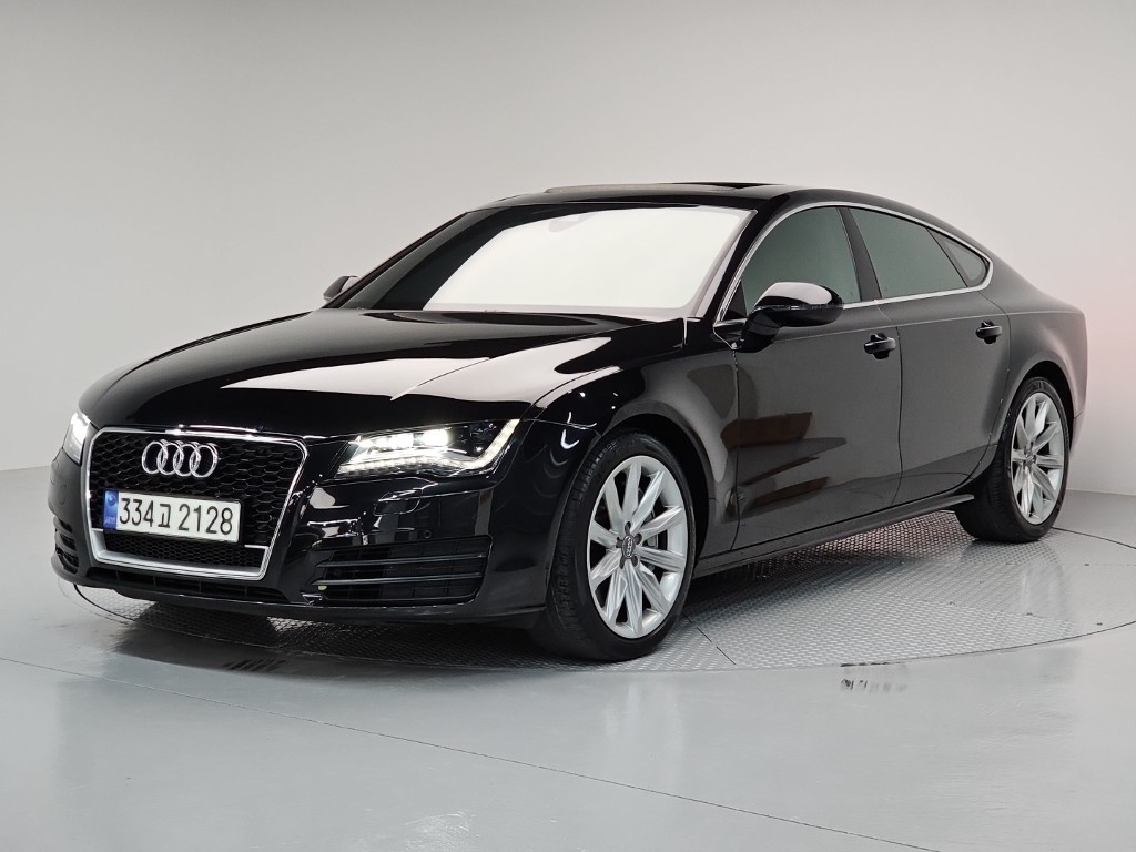 아우디 A7 3.0 TFSI Quattro Dynamic