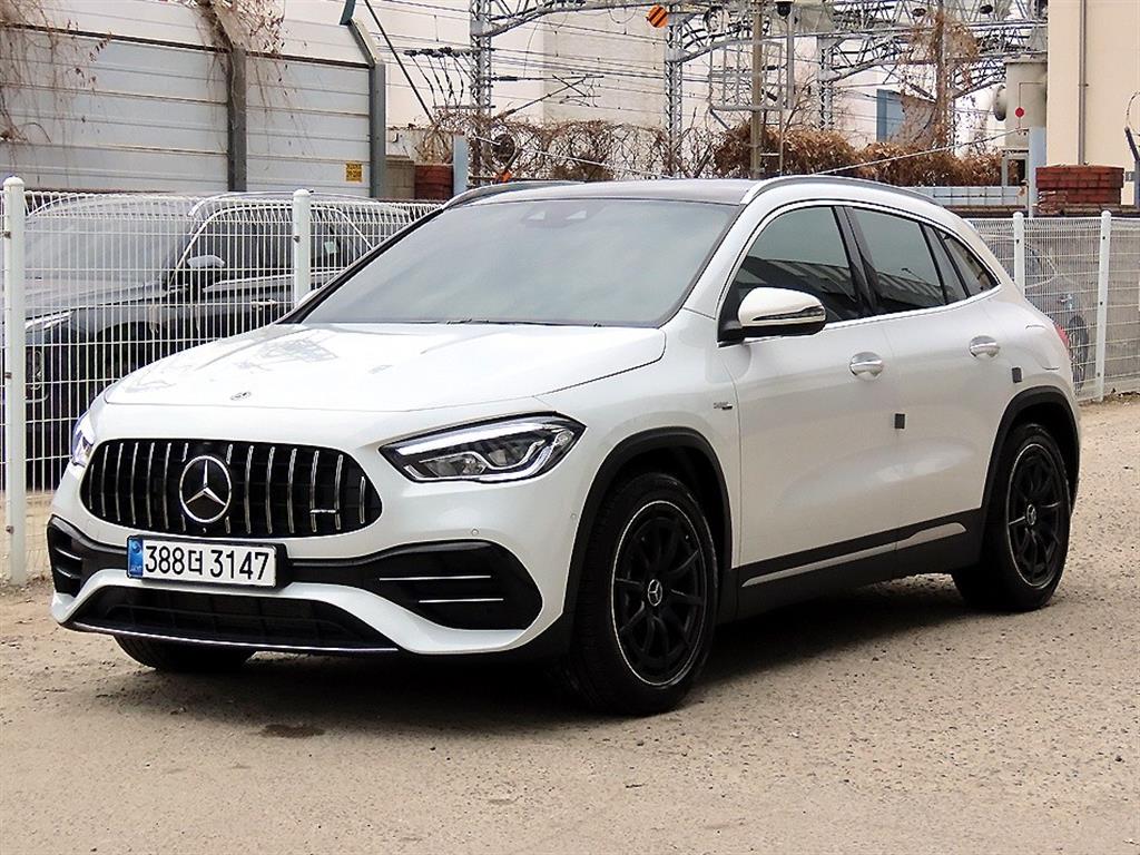 Mercedes-Benz GLA 45 AMG 4Maetik+