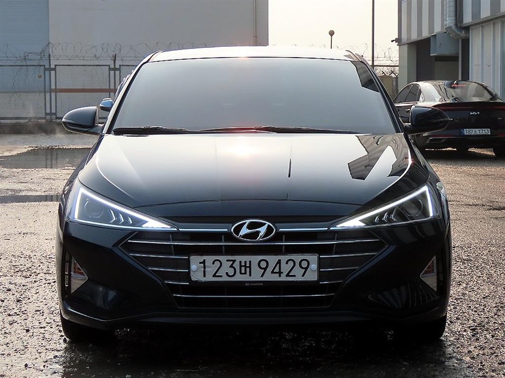 Hyundai Avante 1.6 Smart Choiseu