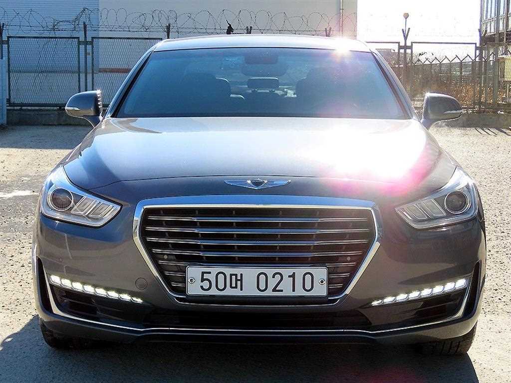 Genesis EQ900 3.8 GDi AWD Luxury