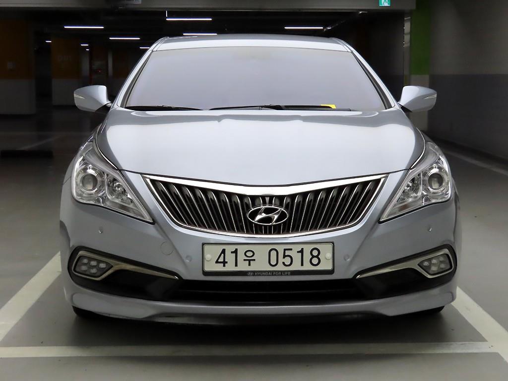 Hyundai Grandeur HG 240 Modern