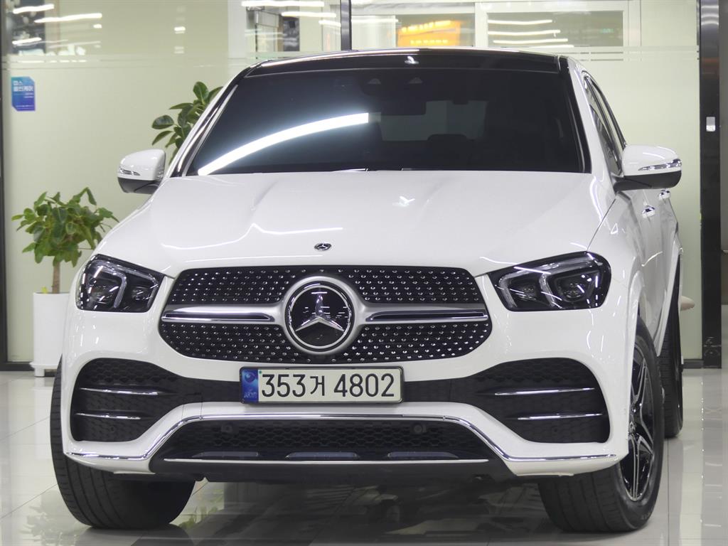 Mercedes-Benz GLE 400d 4Maetik Coupe