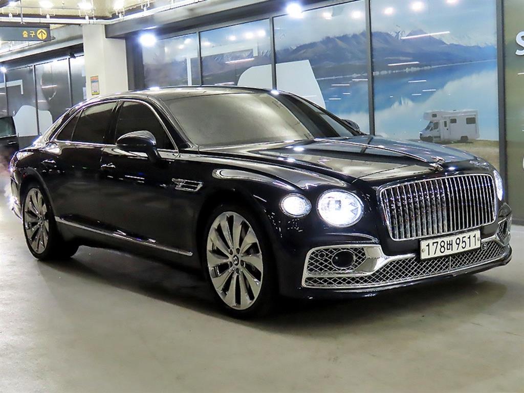 Bentley Flying Spur 4.0 V8