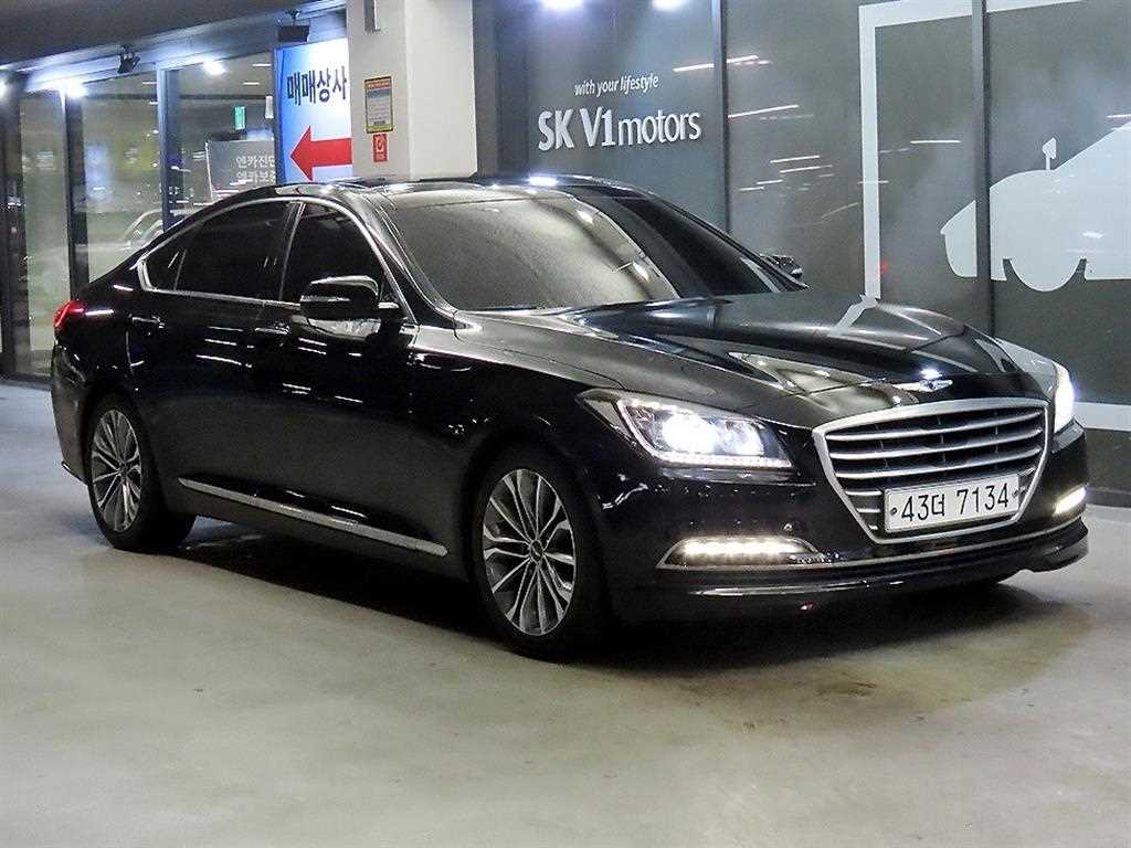 Hyundai Jenesiseudh Jenesiseudh G330 Modern