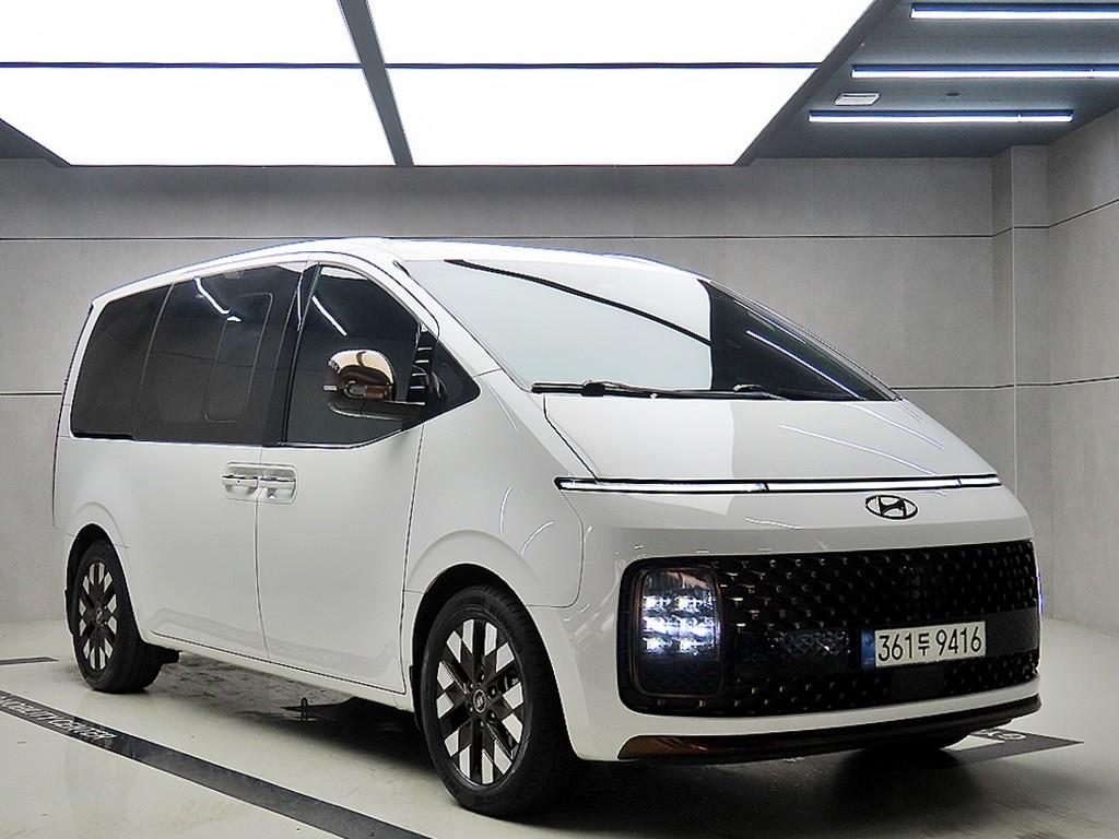 Hyundai Staria 2.2 Raunji 9 seats 4WD Inspiration