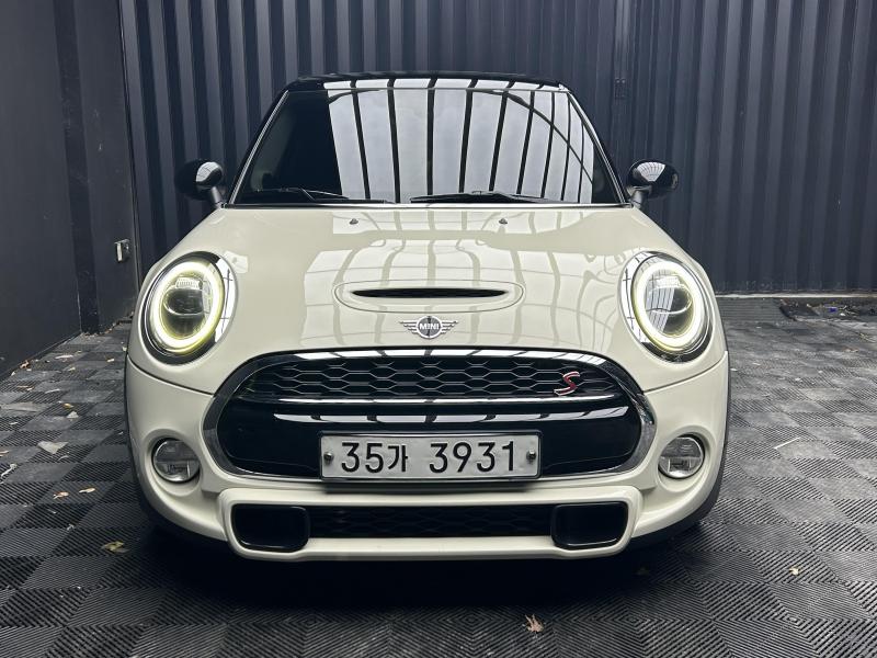 MINI Cooper 5 door 2.0 S