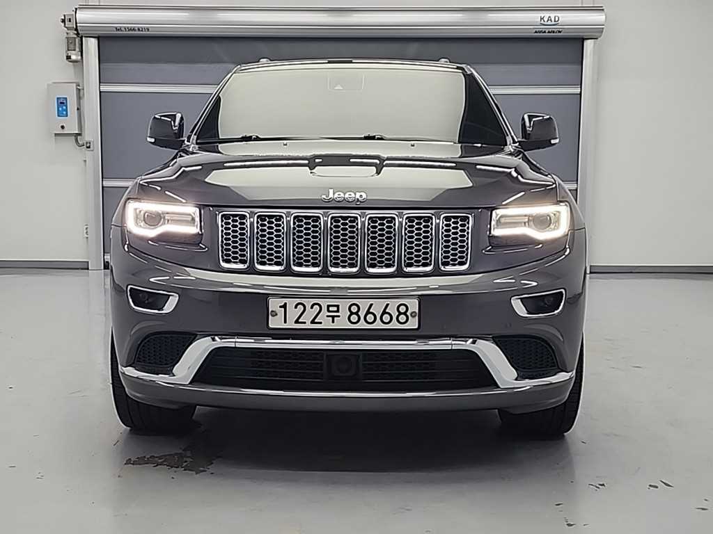 지프 그랜드체로키 3.0 V6 Turbo Overland Summit