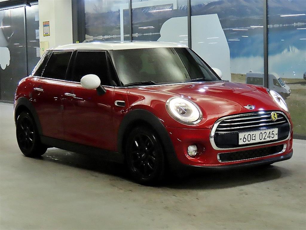 MINI Cooper 5 door 1.5 D Hai