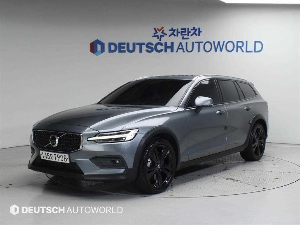 Volvo V60 Keuroseukeonteuri 2.0 T5 AWD Pro