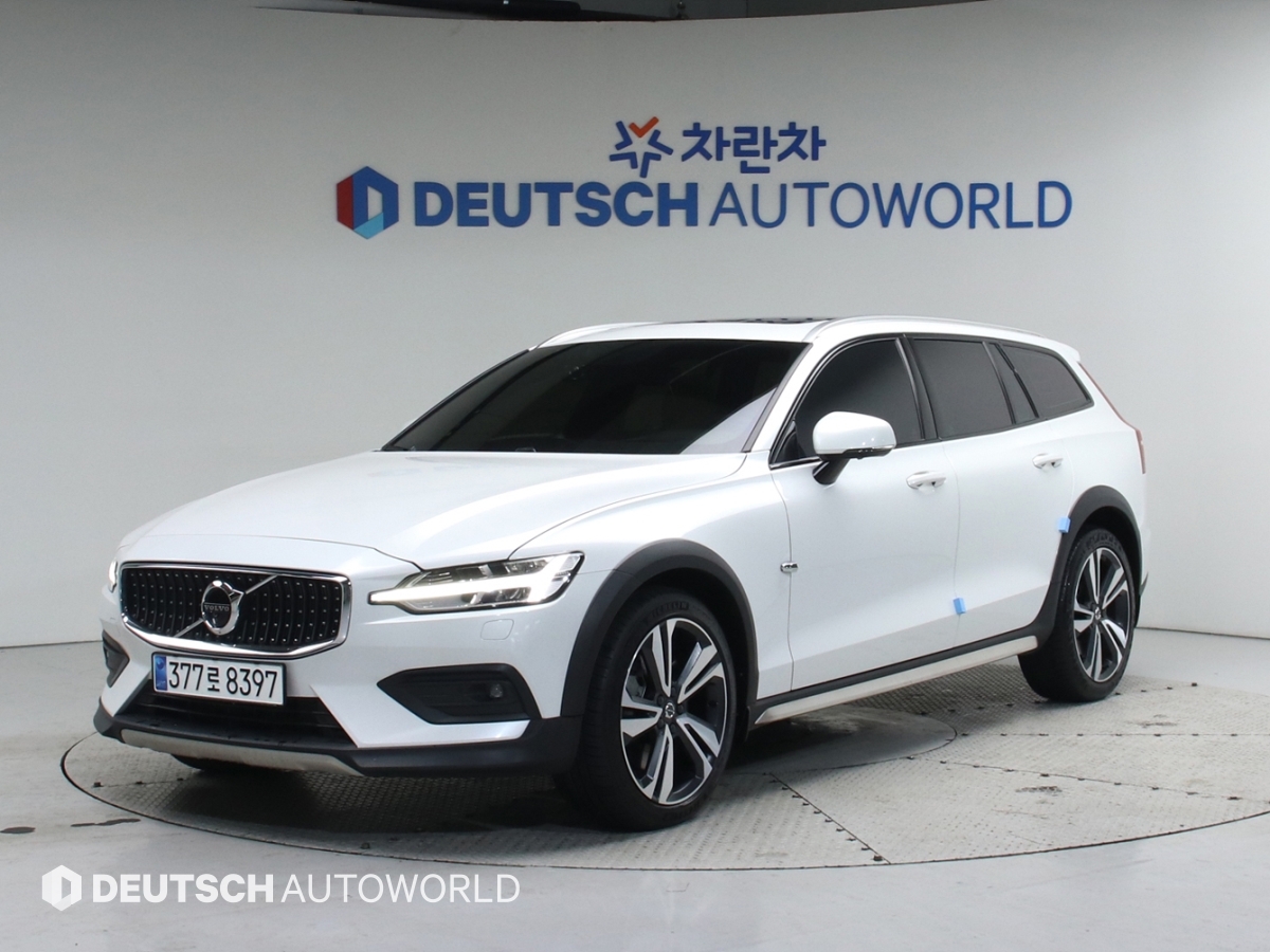 볼보 V60 Keuroseukeonteuri 2.0 B5 AWD Pro