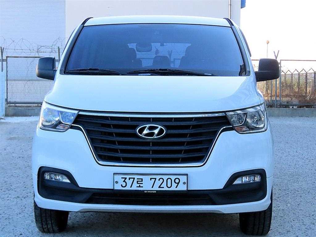 현대 Grand Starex 9 seats 4WD Premium
