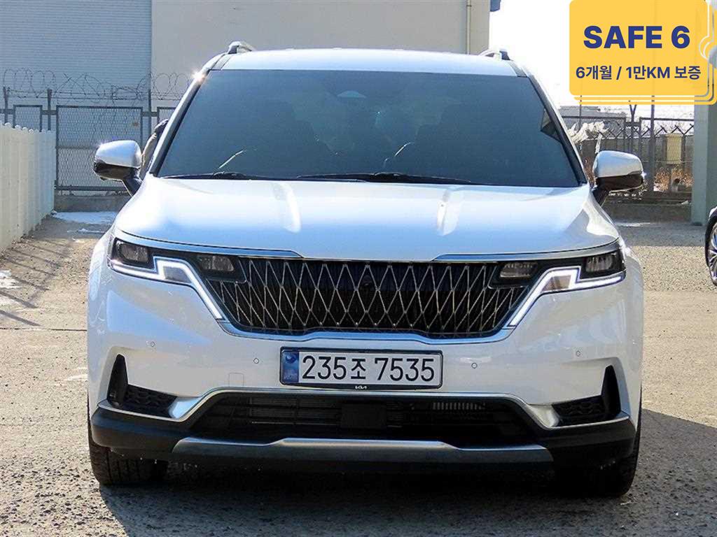 Kia Carnival 9 seats Signature