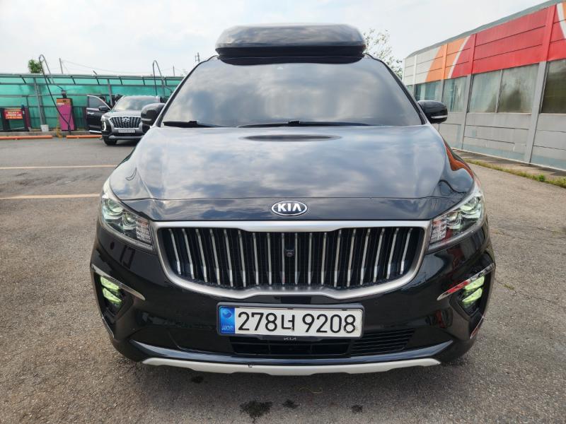Kia Carnival Hairimujin 9 seats Noblesse Special