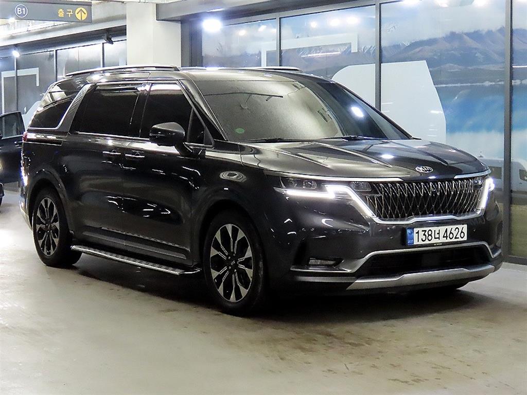Kia Carnival 9 seats Noblesse