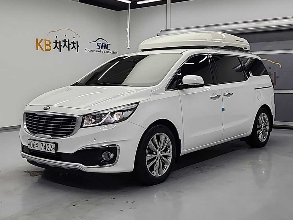 Kia Carnival 9 seats Noblesse