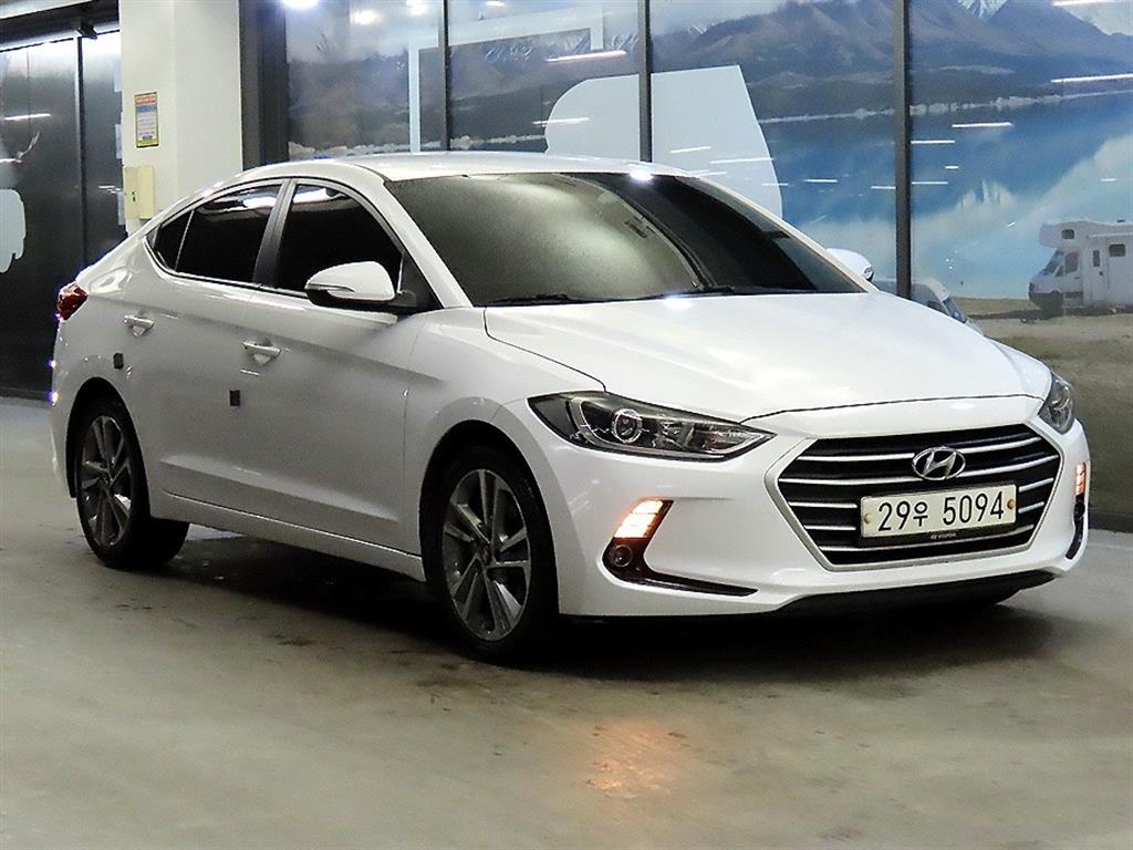 Hyundai Avante 1.6 GDi Value Plus