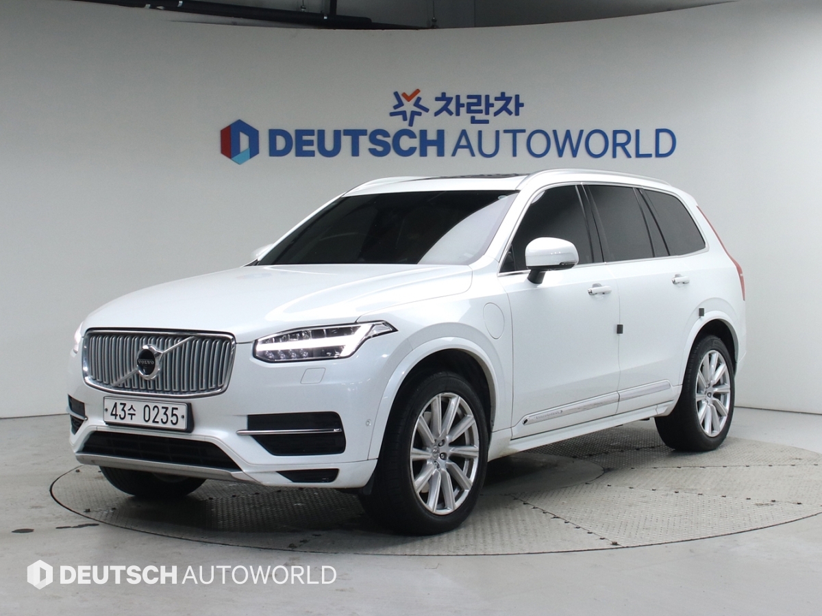 Volvo XC90 T8 AWD Inseukeuripsyeon