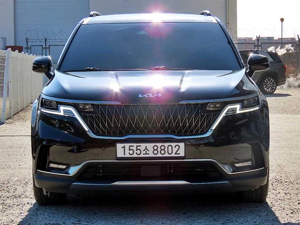 Kia Carnival 9 seats Noblesse