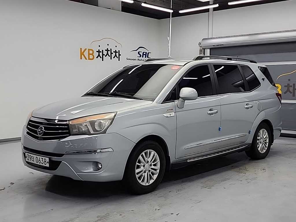 KGM Korando Turismo 2.2 4WD 9 seats TX