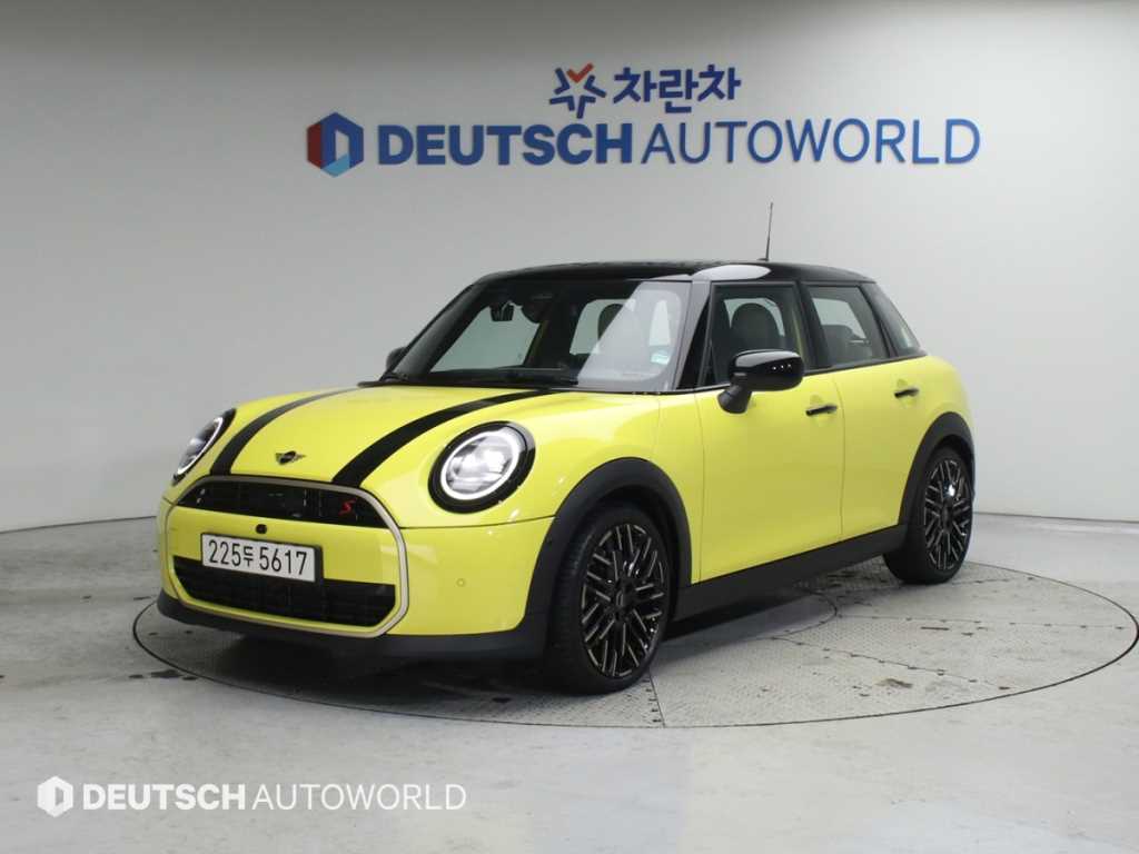 MINI Cooper 5 door 2.0 S Peibeodeu